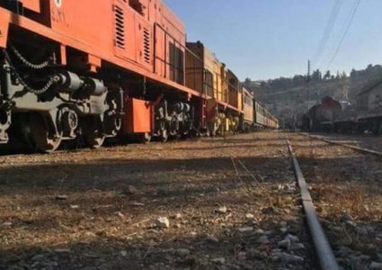 الأردن وسوريا تبحثان إعادة تفعيل الخط الحديدي الحجازي