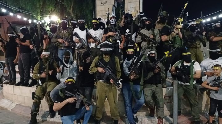 مهرجان تأبيني للشهيدين زكارنة والسعدي في جنين