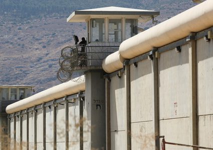 لليوم ال ١٤١ يواصل الأسرى الإداريون مقاطعة محاكم الاحتلال