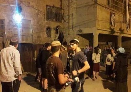 إصابة شاب برصاص مستوطن في حي الشيخ جراح بالقدس المحتلة