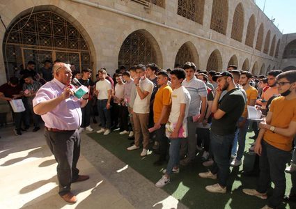 حراك المعلمين الموحد يعلن تعليق اضرابه