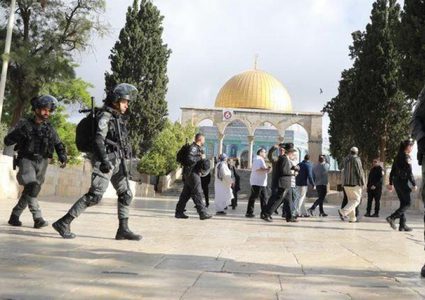 عشرات المستوطنين يقتحمون "الأقصى" ودعوات لتكثيف الاقتحامات