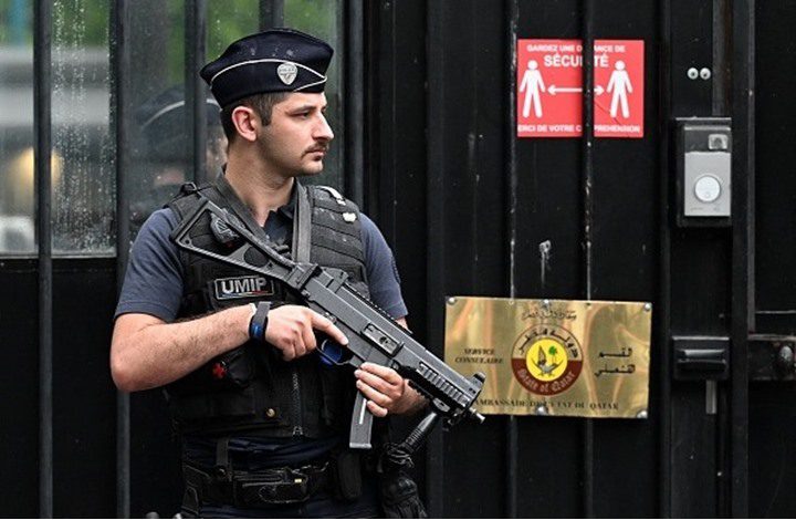 مقتل حارس أمن في سفارة قطر بباريس