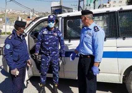 النيابة والشرطة تحققان بوفاة مواطن في نابلس