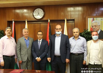 النجاح والكلية الجامعية للّاعنف وحقوق الإنسان في لبنان توقعان مذكرة تفاهم