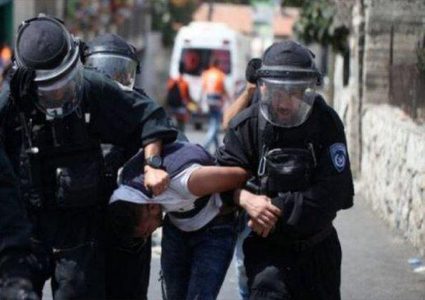 سلطات الاحتلال تستدعي شابا مقدسيا للتحقيق