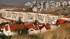 الاحتلال يشرعن مستوطنة غرب الخليل ويستولي على 520 دونما من أراضي دورا