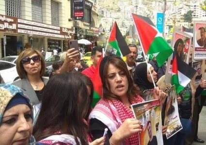 نابلس: وقفة دعم وإسناد للأسرى الإداريين والمضربين عن الطعام