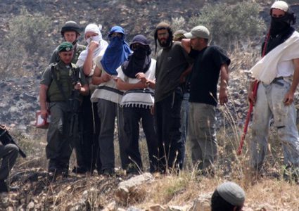 3 إصابات في هجوم للمستوطنين على منازل المواطنين ببرقة في نابلس