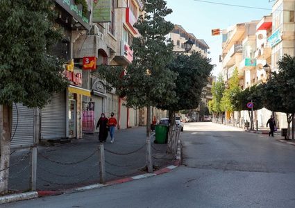 اضراب يعم محافظة بيت لحم حدادا على الطفل غنيم