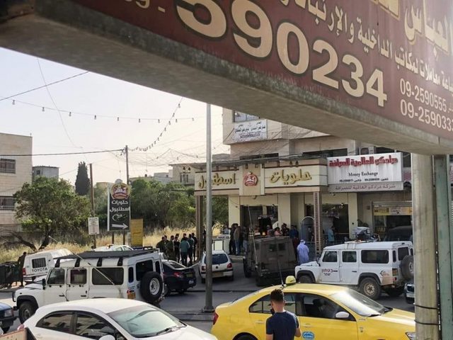 إصابة شاب بالرصاص المطاطي خلال التصدي لهجوم مستوطنين في حوارة