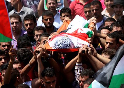 تشييع جثمان الشهيد زيد غنيم إلى مثواه الأخير في بلدة الخضر جنوب بيت لحم