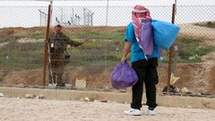 الاحتلال يلاحق العمال ويصيب عددا منهم بالاختناق غرب جنين