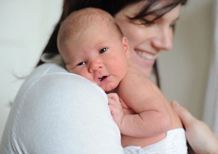 تأثير الرضاعة الطبيعية على عقول الأطفال