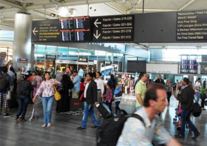 الاحتلال يحذر رعاياه من السفر إلى تركيا