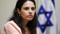 شاكيد: تشكيل فريق لبحث تغيير إجراءات تشغيل عمال البناء الفلسطينيين