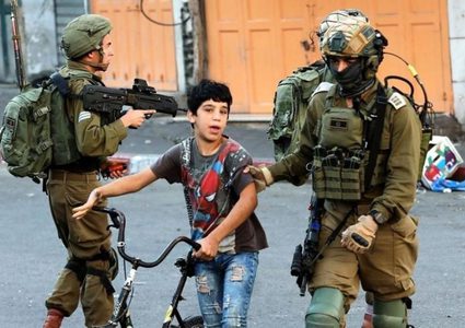 "هيئة الأسرى": أفراد "النحشون" يواصلون اعتداءاتهم الوحشية بحق المعتقلين الأشبال