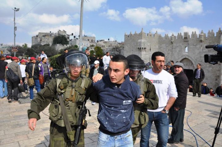 الاحتلال يعتقل فتى في  البلدة القديمة بالقدس