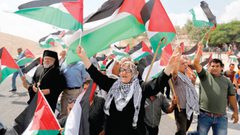 الكنيست يصادق بالقراءة التمهيدية على تجريم رفع العلم الفلسطيني
