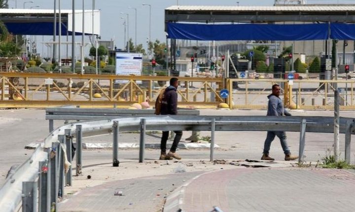 الأحد.. إغلاق معابر الضفة وغزة