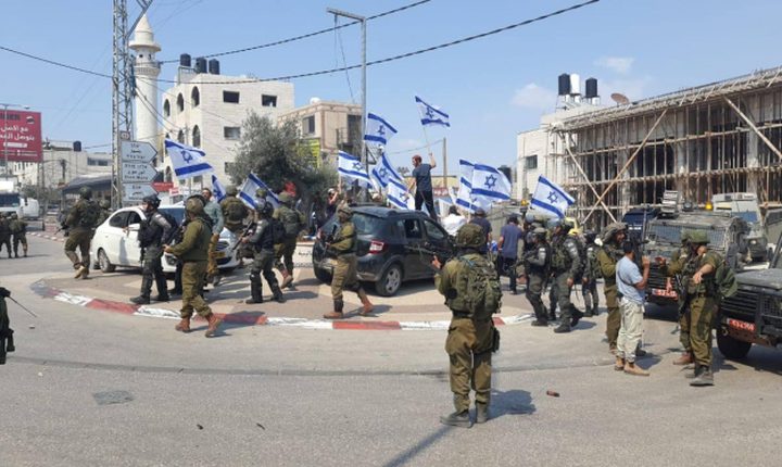 الاحتلال يواصل إغلاق مفرق بيتا جنوب نابلس