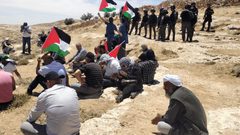 إصابات بالاختناق خلال قمع الاحتلال فعالية ضد الاستيطان في مسافر يطا