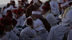 السامريون الفلسطينيون يحجون إلى قمة "جرزيم" في نابلس احتفالاً بعيد "الحصاد"