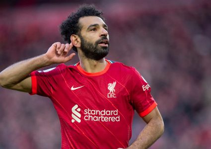 هل ينتقل نجم ليفربول محمد صلاح إلى برشلونة