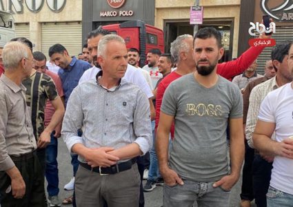 تظاهرة وسط الخليل احتجاجاً على ارتفاع الأسعار وغلاء المعيشة.