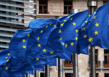 الاتحاد الأوروبي يوافق رسميا على حظر تدريجي للنفط الروسي