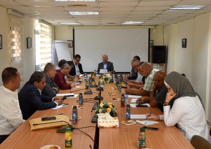 أبو هولي: نرفض تقاسم وتوزيع صلاحيات ومهام "الأونروا" بين المنظمات الدولية