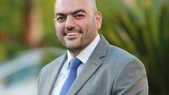 الفدائي الصامت..