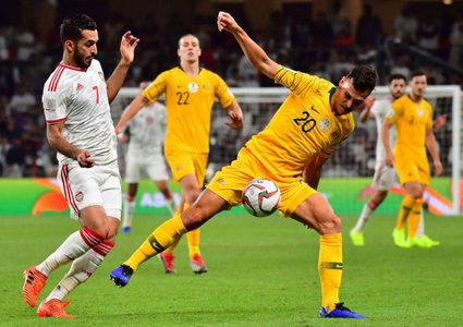 المخضرم ميلنر يمدد عقده مع ليفربول