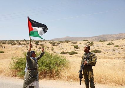 هيئة مقاومة الجدار تحذر من إقامة مستوطنة جديدة على أراضي بيت لحم