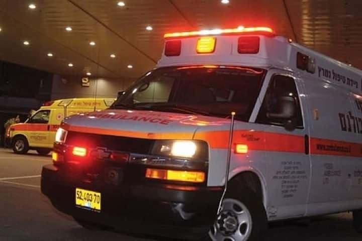 إصابة شابين في جريمة طعن في شقيب السلام بالنقب