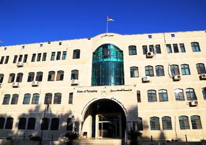 التربية: قرار بإعادة الخصومات لجميع المعلمين الذين انتظموا بالدوام