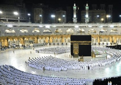 كيف تقضي زيارتك لمكة؟