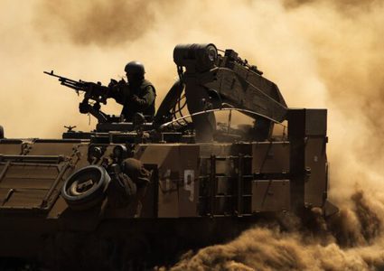 قوات الاحتلال تستهدف الأراضي الزراعية شرق خان يونس