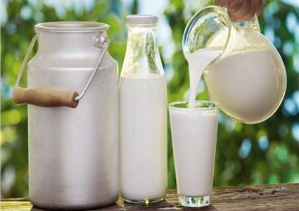 خطر تناول الألبان بكثرة