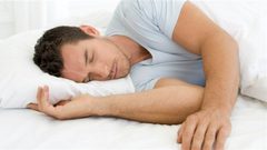 دراسة توضح أيهما أفضل..النوم وحدك أو بجانب شريك