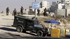 طواقم بلدية الاحتلال تقتحم العيسوية