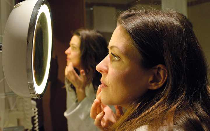 لا تتجاهلها.. علامات على الوجه مؤشر لمرض السرطان