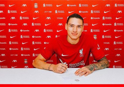 ليفربول يعلن تعاقده مع داروين نونيز