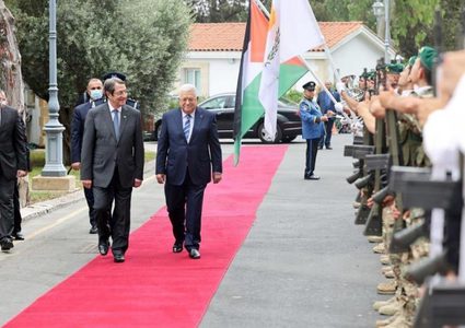 الرئيس محمود عباس يختتم زيارته إلى قبرص