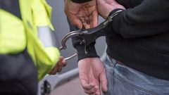 رام الله: القبض على مطلوب للعدالة بمبالغ مالية قرابة 7 مليون شيقل