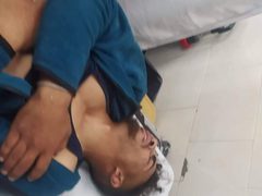إصابة 3 صيادين برصاص معدني مغلف بالمطاط؛ جراء اعتداء زوارق الاحتلال عليهم في بحر الشمال وتدمير محرك قارب الصياد حسام محمد بكر