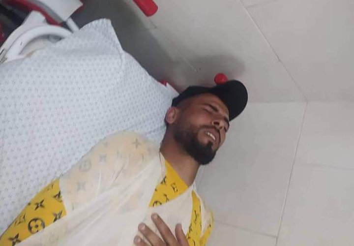 إصابة 3 صيادين برصاص معدني مغلف بالمطاط؛ جراء اعتداء زوارق الاحتلال عليهم في بحر الشمال وتدمير محرك قارب الصياد حسام محمد بكر