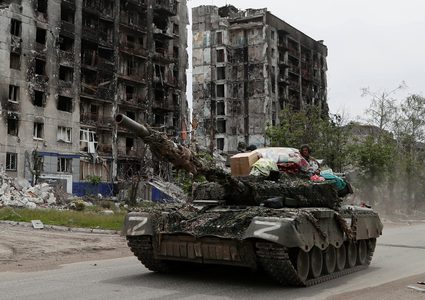 هجوم روسي "شرس" شرقي أوكرانيا.. وضربة بالصواريخ