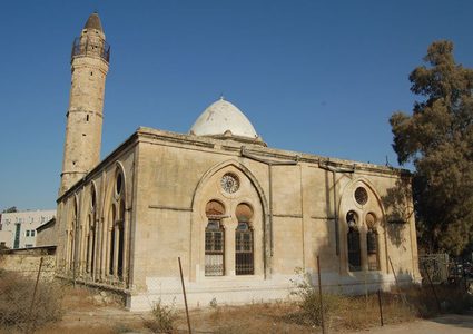 مطالبات بمنع حفل غنائي في باحات مسجد بئر السبع