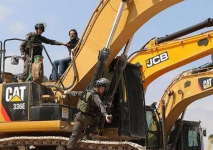 الاحتلال يستولي على جرافة غرب سلفيت